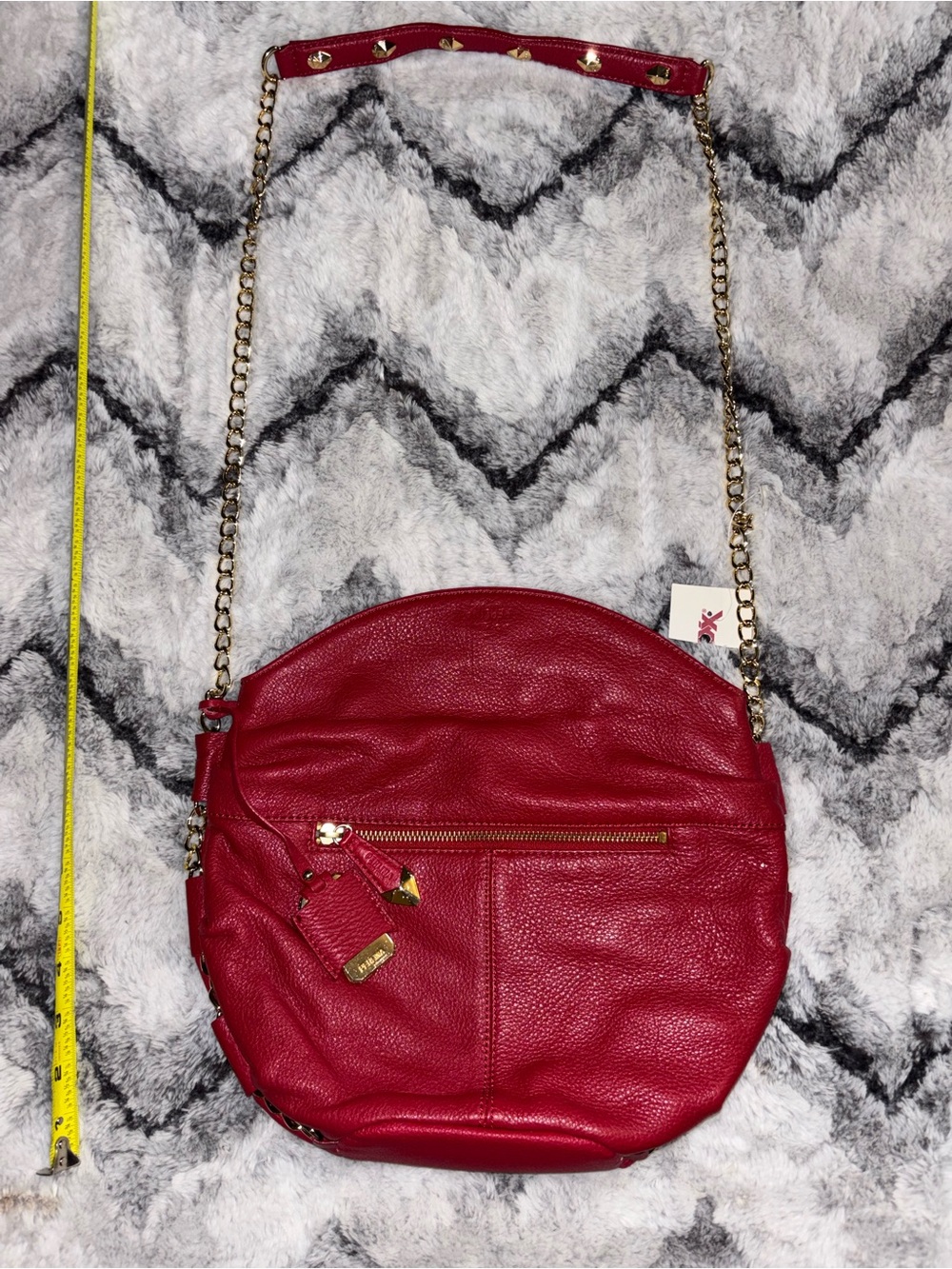 Perlina Red Round Leather Shoulder Bag with Gold Chain